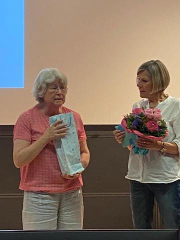 Doris v. Busekist (links), Barbara Kaspar (rechts). Foto: Hans-Jürgen-Scharf.